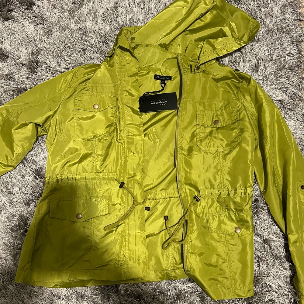 windbreaker